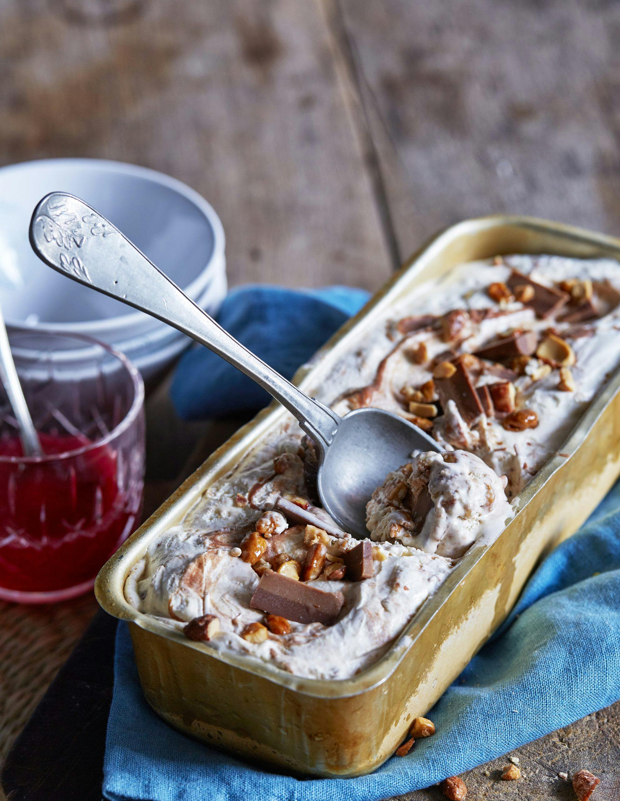 efterratt25947 Ba semifreddo med nougat